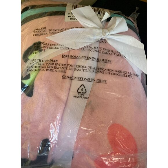 Hello Kitty Silk Touch Throw Blanket 60in X 70in Pink & Multicolor 100% Polyeste - Picture 3 of 3